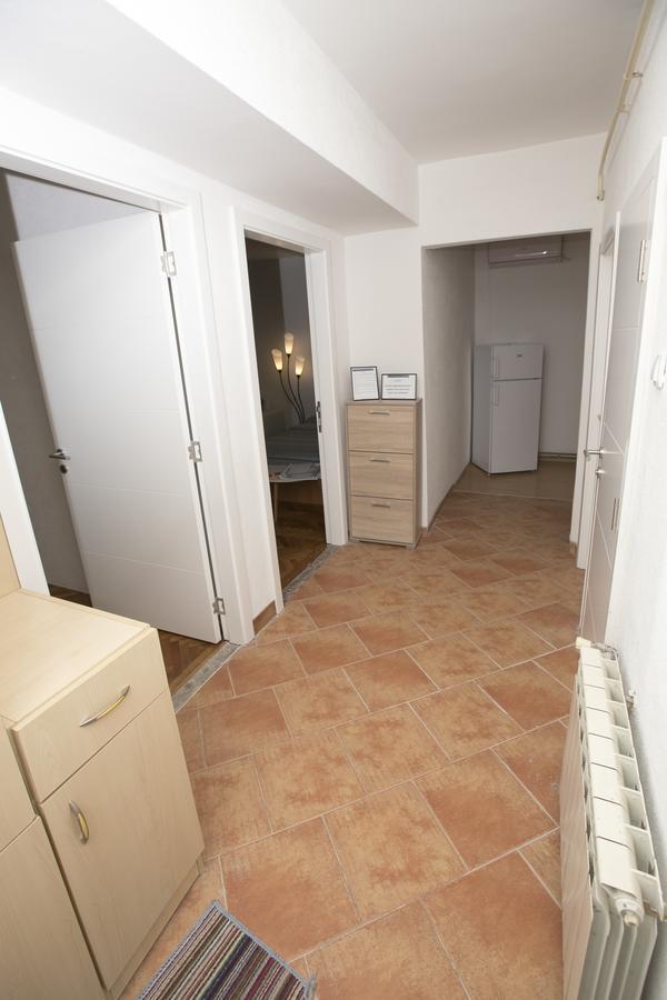 Downtown 3 Bedroom Apartment Sarajevo Buitenkant foto