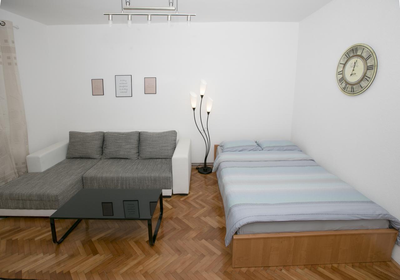Downtown 3 Bedroom Apartment Sarajevo Buitenkant foto