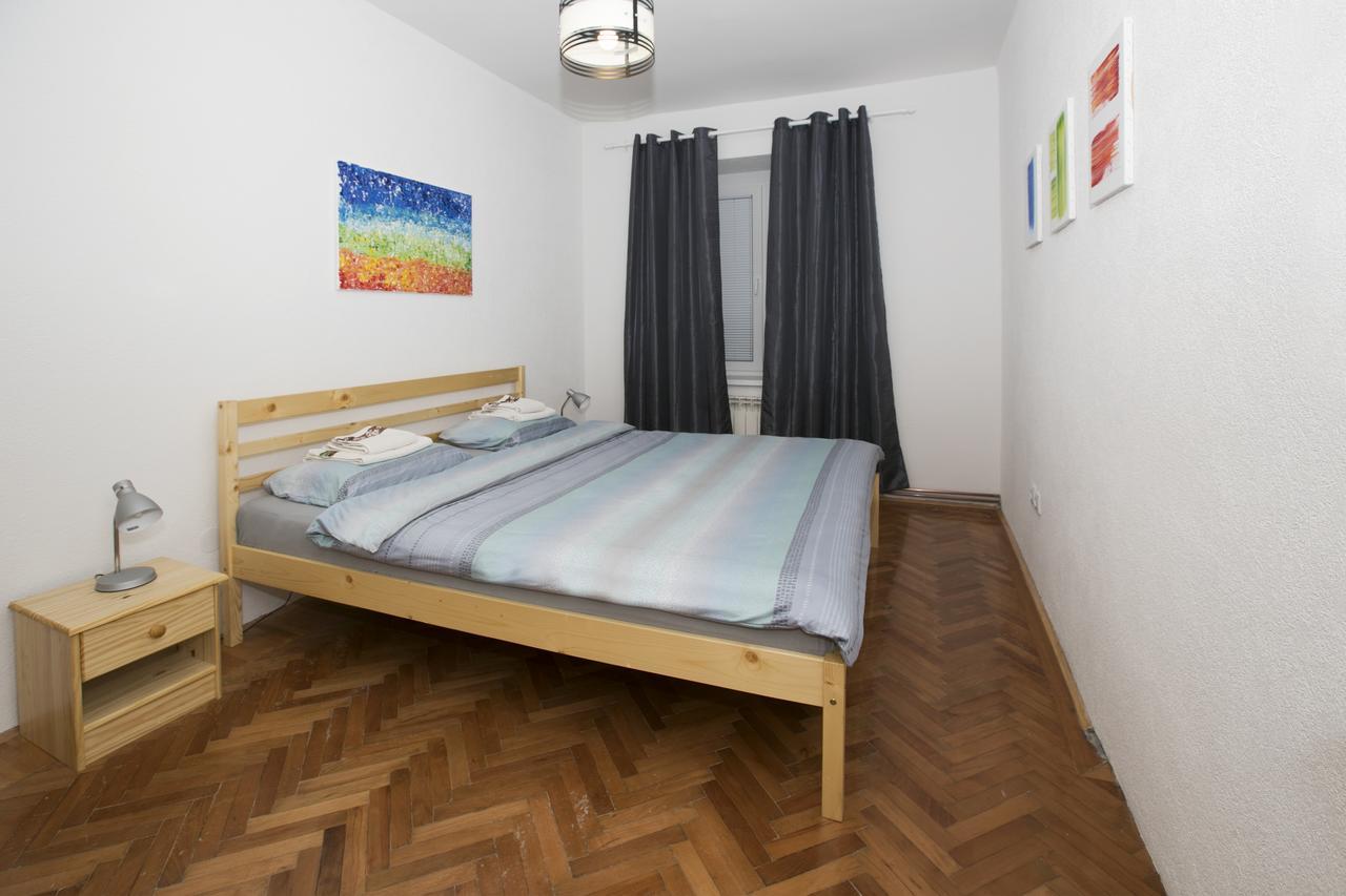 Downtown 3 Bedroom Apartment Sarajevo Buitenkant foto